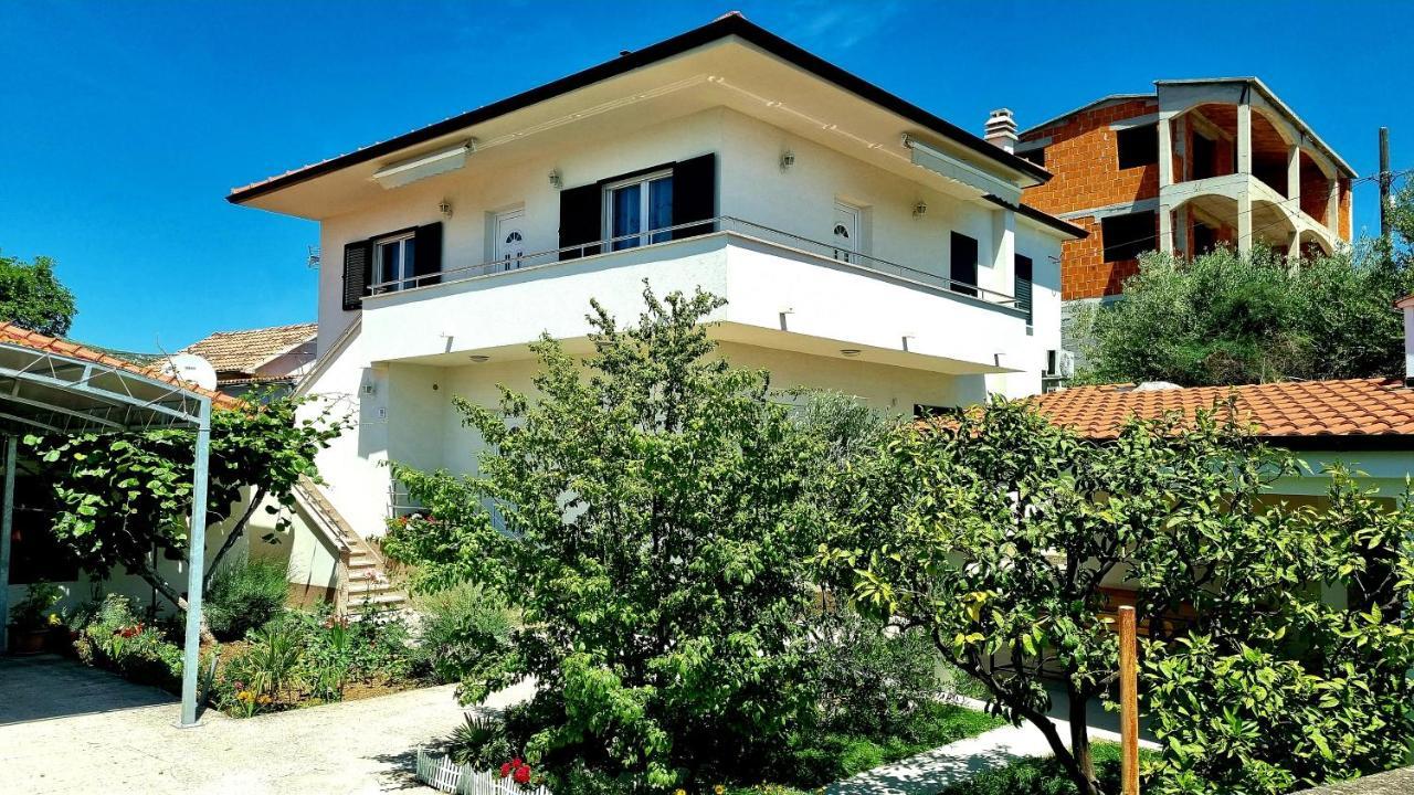 Apartments Bava 特罗吉尔 外观 照片