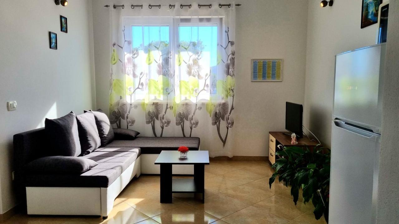 Apartments Bava 特罗吉尔 外观 照片