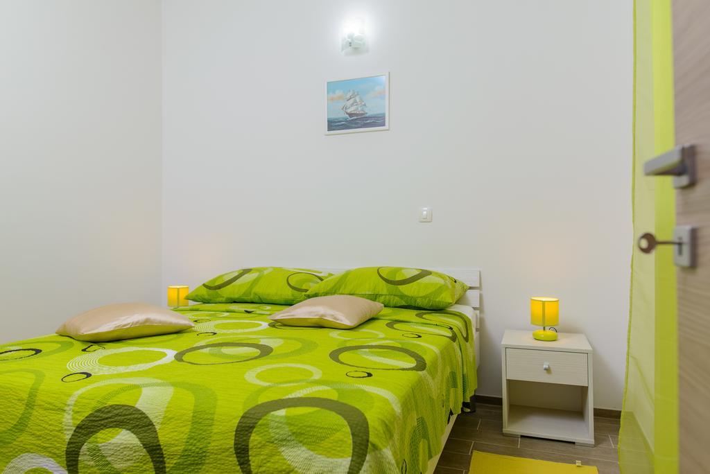 Apartments Bava 特罗吉尔 外观 照片